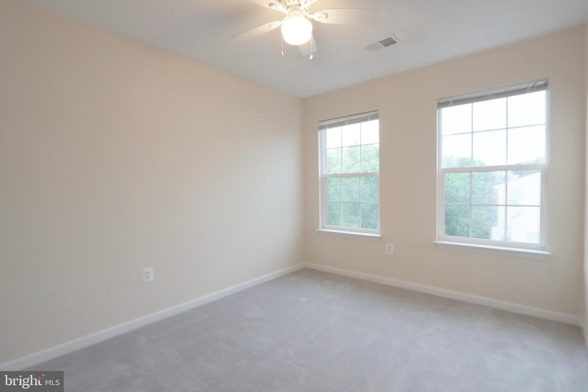 14257 Hunters Run Way Gainesville, VA 20155 - Photo 36 of 46