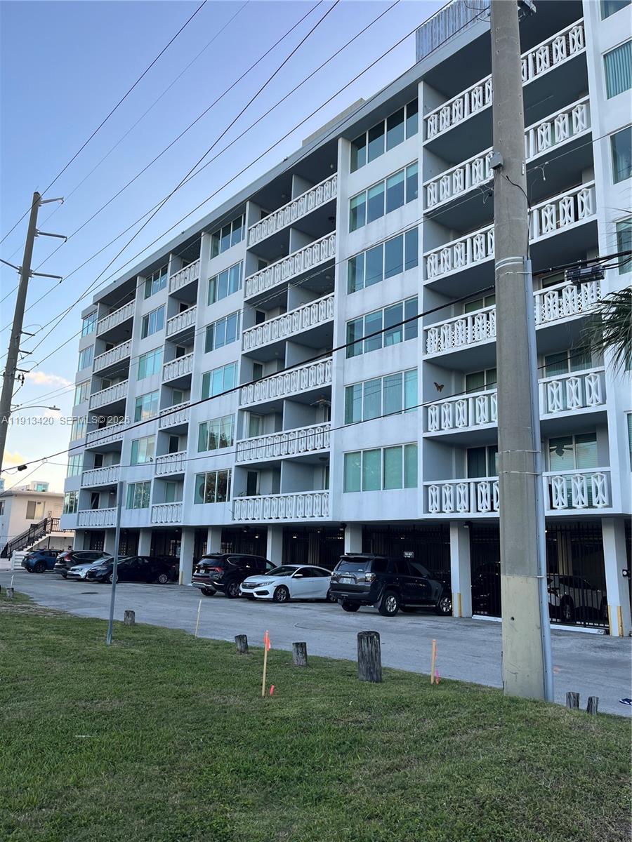 8233 Harding Avenue, Unit 305 Miami Beach, FL 33141 - Photo 39 of 39