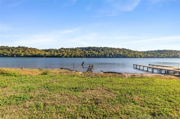 $184,900 | 4614 Rivers Edge Drive, Charlestown, IN 47111