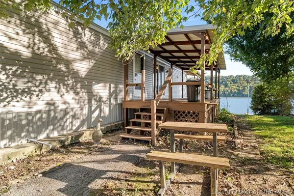 $184,900 | 4614 Rivers Edge Drive, Charlestown, IN 47111