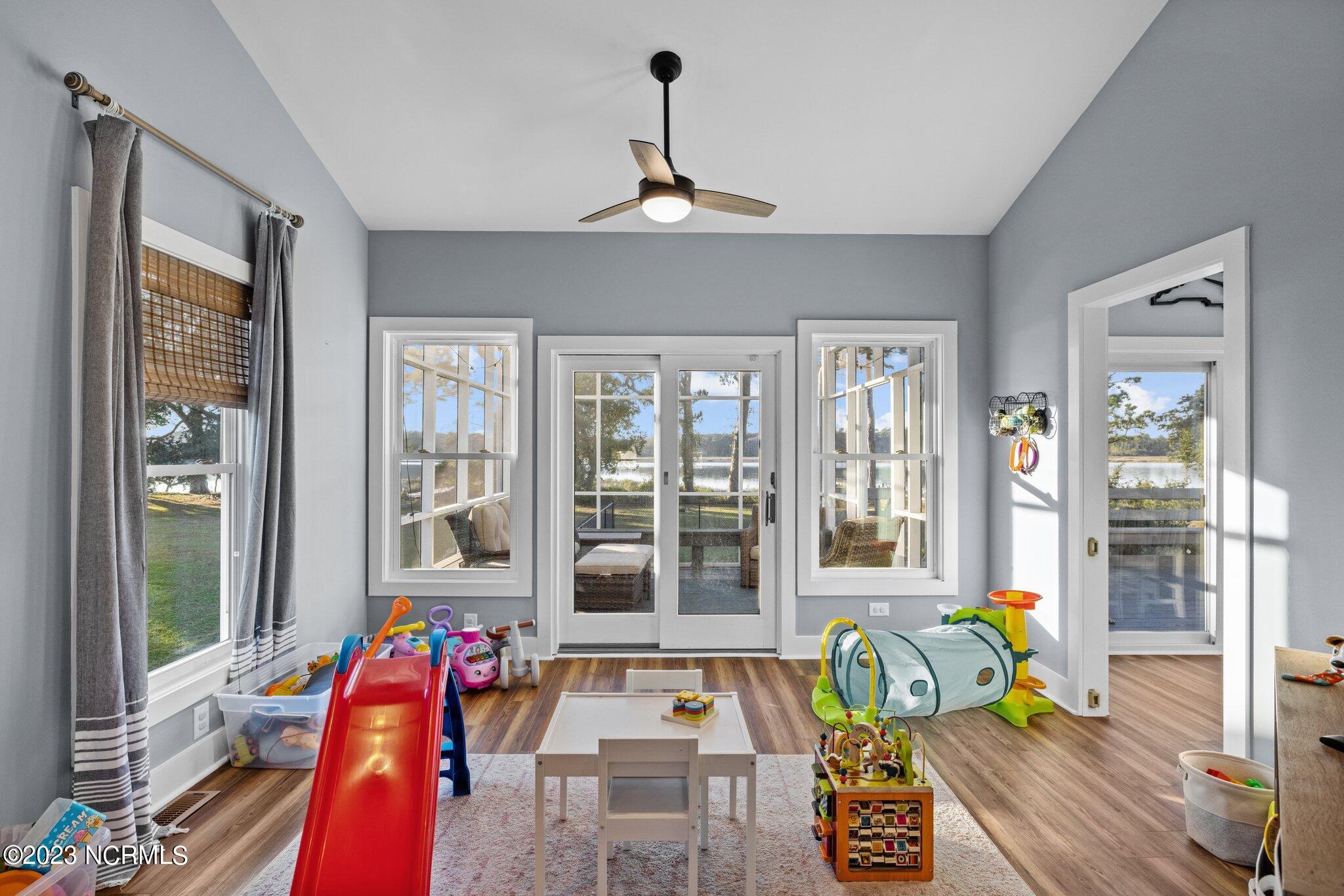 403 Pelican Harbor Road Beaufort, NC 28516 - Photo 20 of 41 19-web-or-mls-590A3702