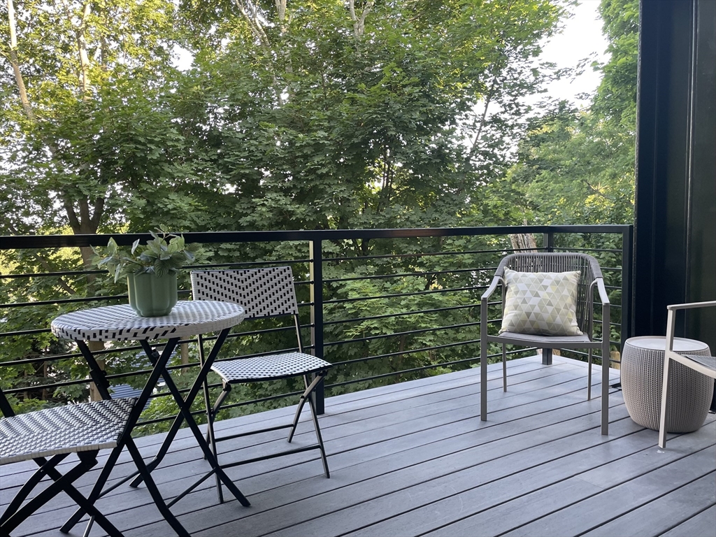 88 Coolidge Road Arlington, MA 02476 - Photo 18 of 37