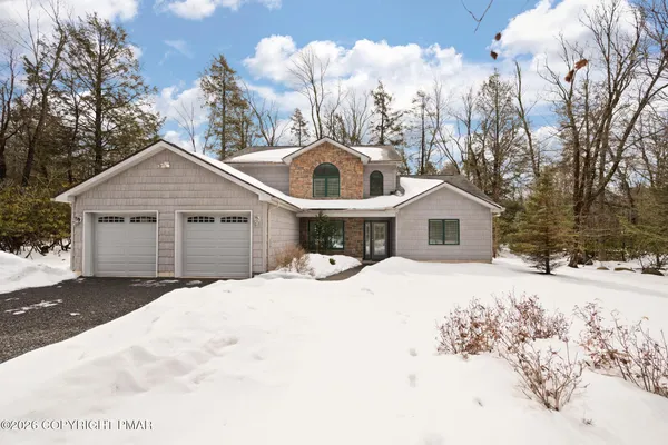 $3,800 | 2236 Hillcrest Drive, Pocono Pines, PA 18350