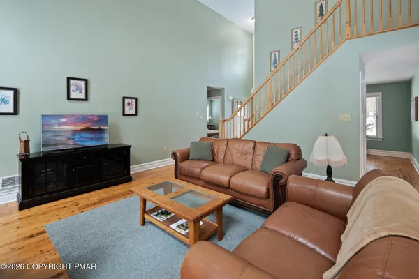 $3,800 | 2236 Hillcrest Drive, Pocono Pines, PA 18350