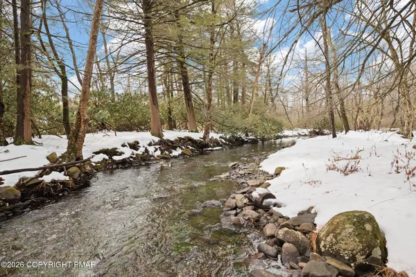 $3,800 | 2236 Hillcrest Drive, Pocono Pines, PA 18350