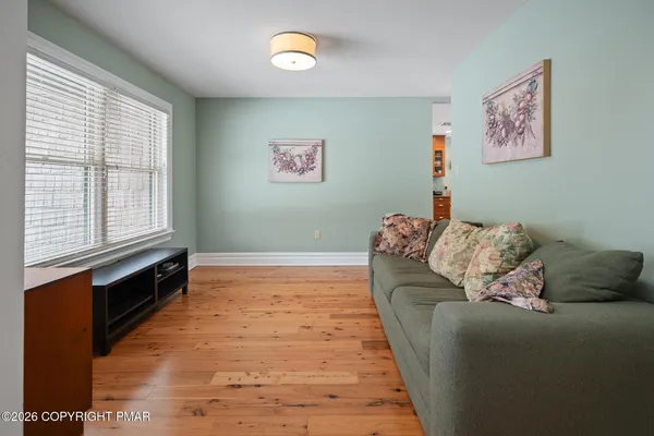 $3,800 | 2236 Hillcrest Drive, Pocono Pines, PA 18350