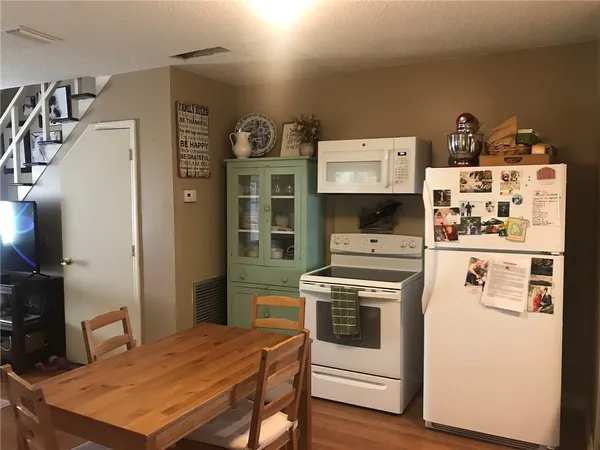 $1,350 | 1904 Holly Avenue, Brunswick, GA 31520