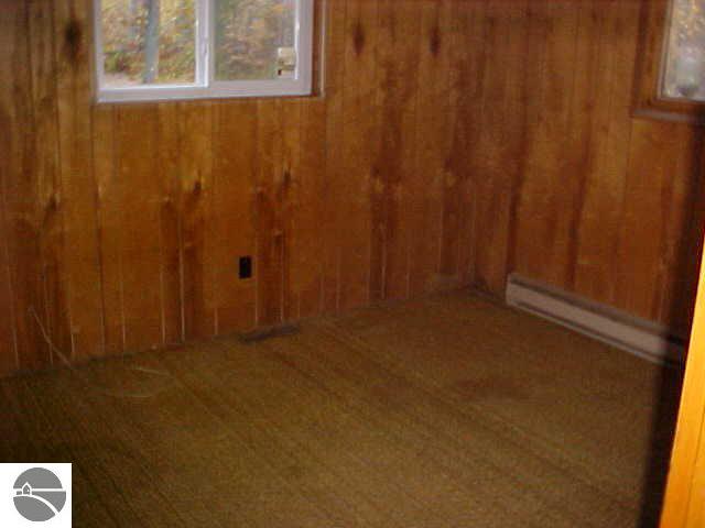 6524 Shellenbarger Road Hale, MI 48739 - Photo 11 of 13 1750853-10.JPG
