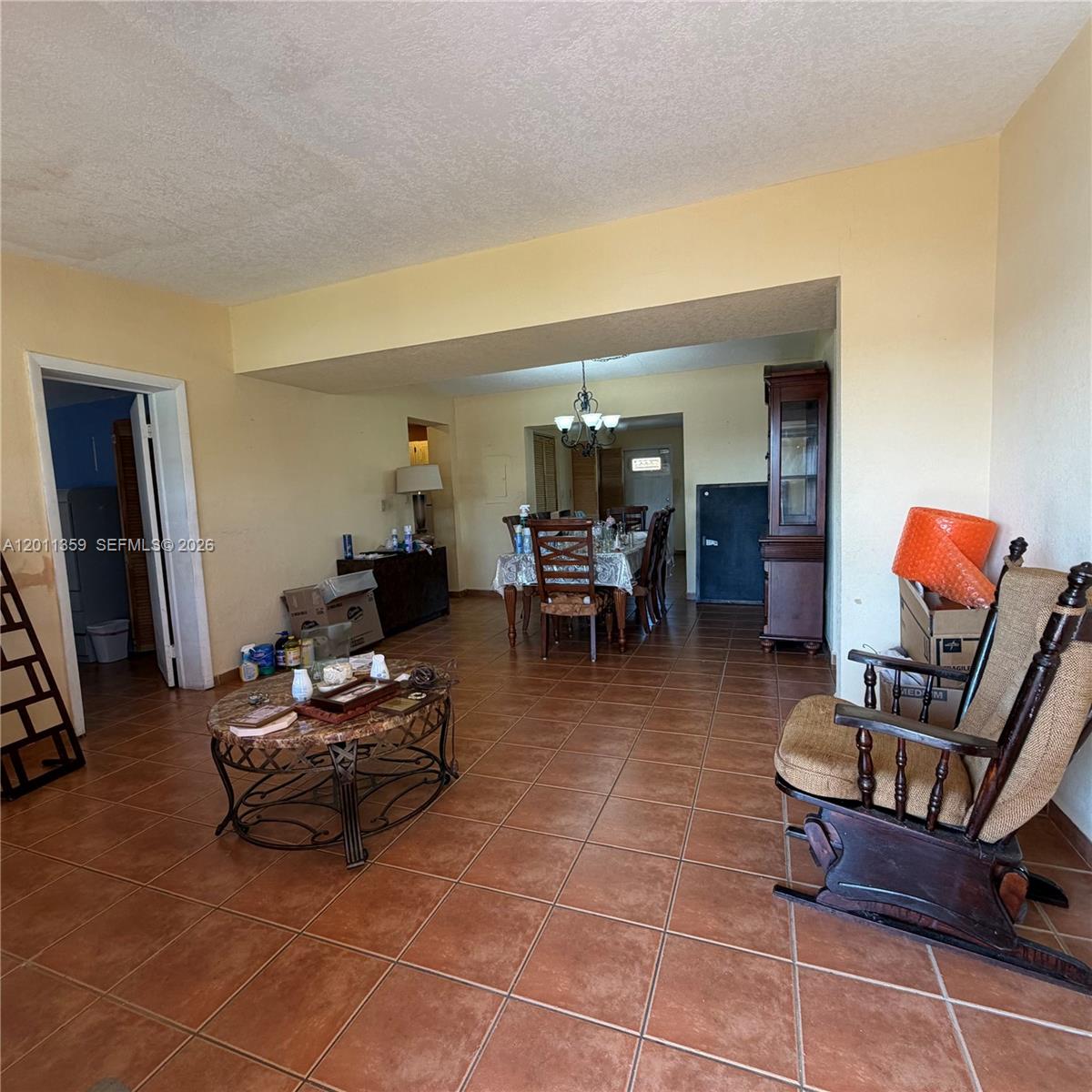 4321 Southwest 107th Court Miami, FL 33165 - Photo 6 of 27