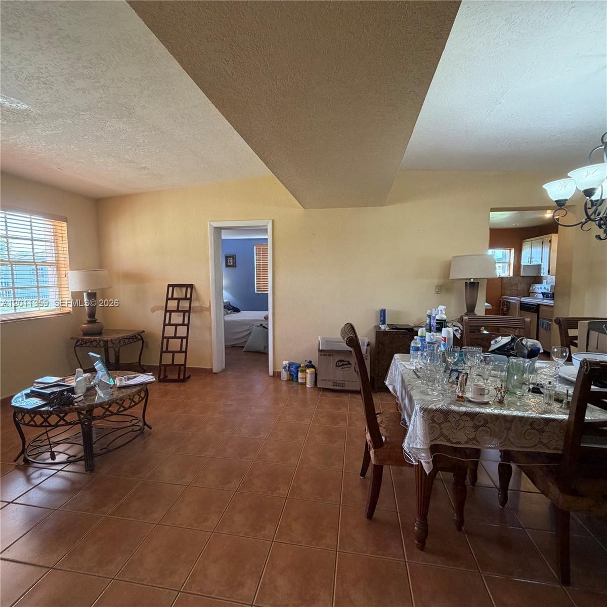 4321 Southwest 107th Court Miami, FL 33165 - Photo 10 of 27