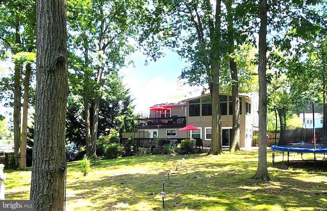 $350,000 | 213 Scarlet Oak Road, Turnersville, NJ 08012