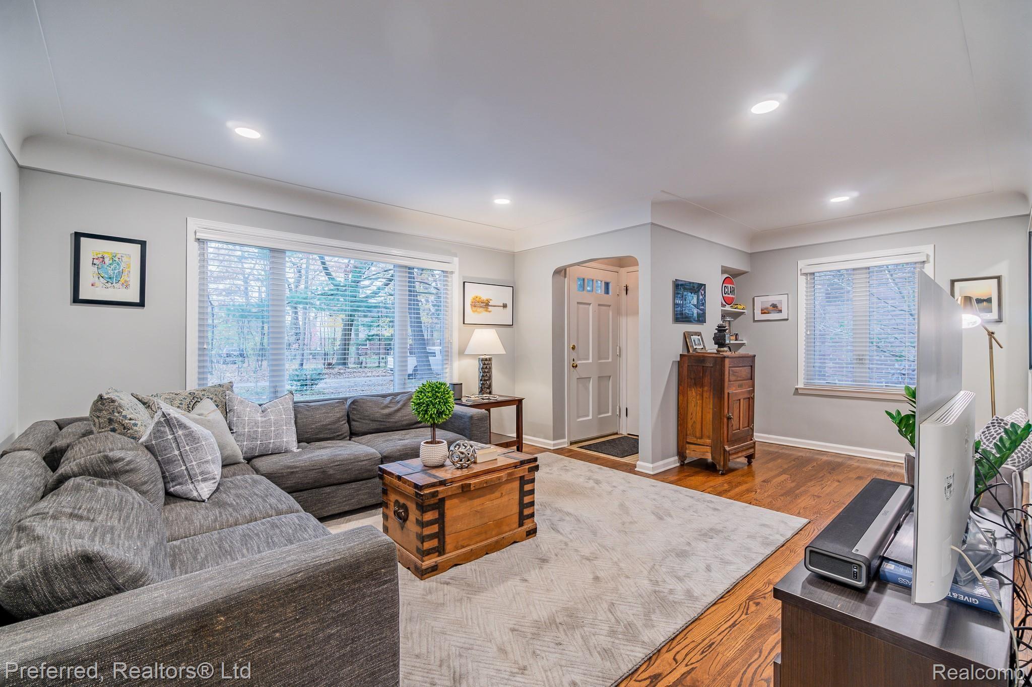 622 West Webster Road Royal Oak, MI 48073 - Photo 4 of 34 Webster-05.jpg