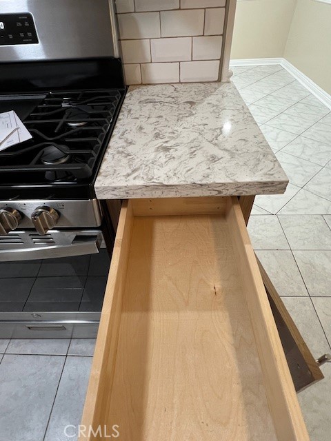 711 North Soldano Avenue, Unit 6 Azusa, CA 91702 - Photo 15 of 41 a view of washer and dryer