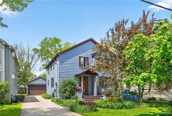 $349,900 | 256 Callodine Avenue, Amherst, NY 14226