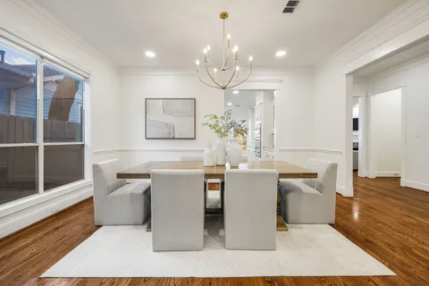 $1,250,000 | 4623 Braeburn Drive, Bellaire, TX 77401