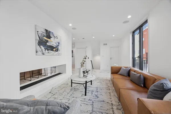 $1,199,999 | 1922 Geary Street, Unit 9, Philadelphia, PA 19145