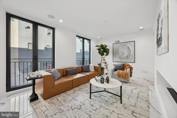 $1,199,999 | 1922 Geary Street, Unit 9, Philadelphia, PA 19145