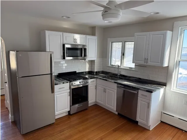 $1,950 | 35 Greenleaf Street, Unit 4, Quincy, MA 02169