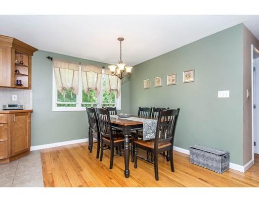 5 Radcliffe Road Chelmsford, MA 01863 - Photo 8 of 31