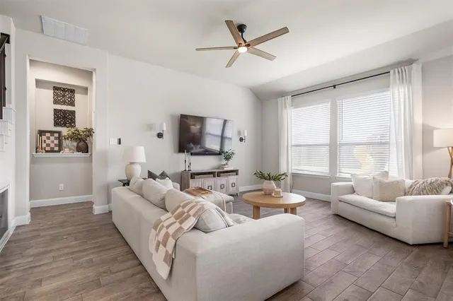 $3,300 | 2013 Windsor Drive, Argyle, TX 76226