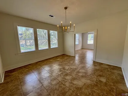 $2,700 | 610 Park Boulevard, Baton Rouge, LA 70802