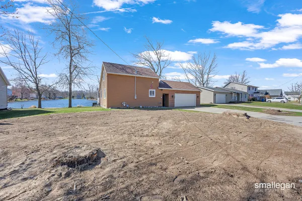 $359,900 | 17069 Blackfoot Trail, Howard City, MI 49329