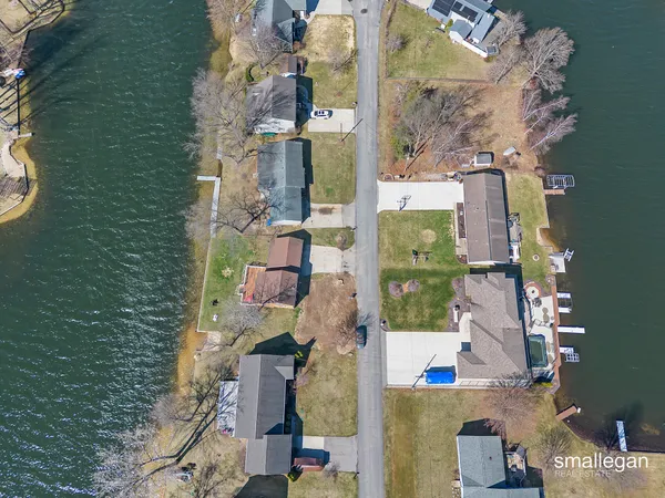 $359,900 | 17069 Blackfoot Trail, Howard City, MI 49329