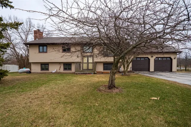 $259,900 | 22149 County Road 825 East, Carlock, IL 61725