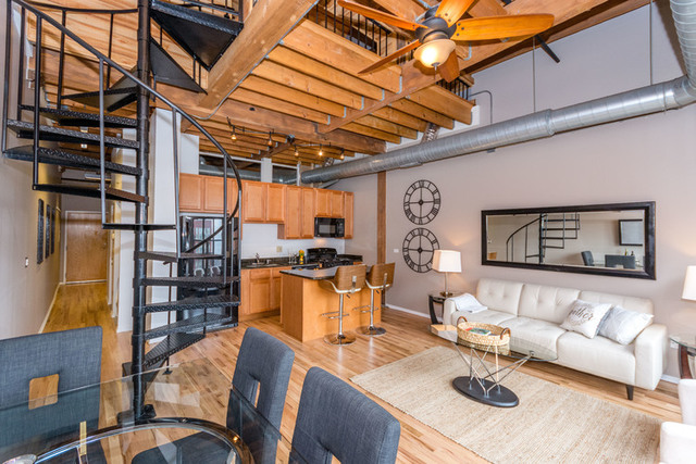 1500 West Monroe Street, Unit 715 Chicago, IL 60607 - Photo 7 of 26 a outdoor living space with furniture