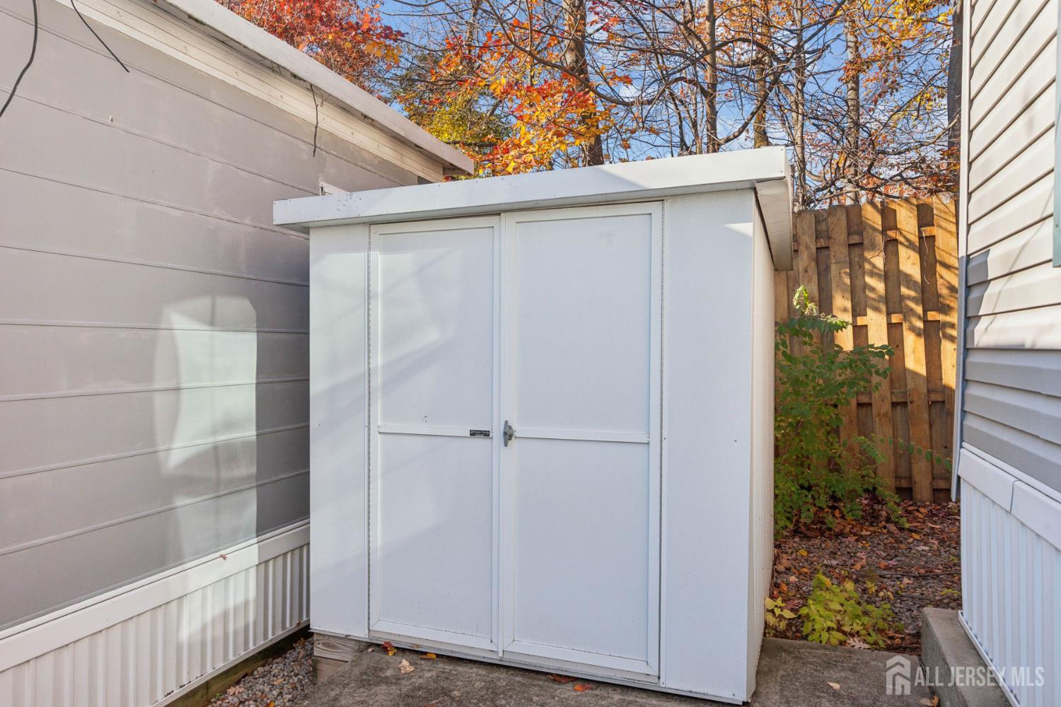 852 Highway 1, Unit X3 Edison, NJ 08817 - Photo 19 of 19 a view of a small space