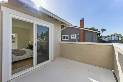 a house view with a outdoor space