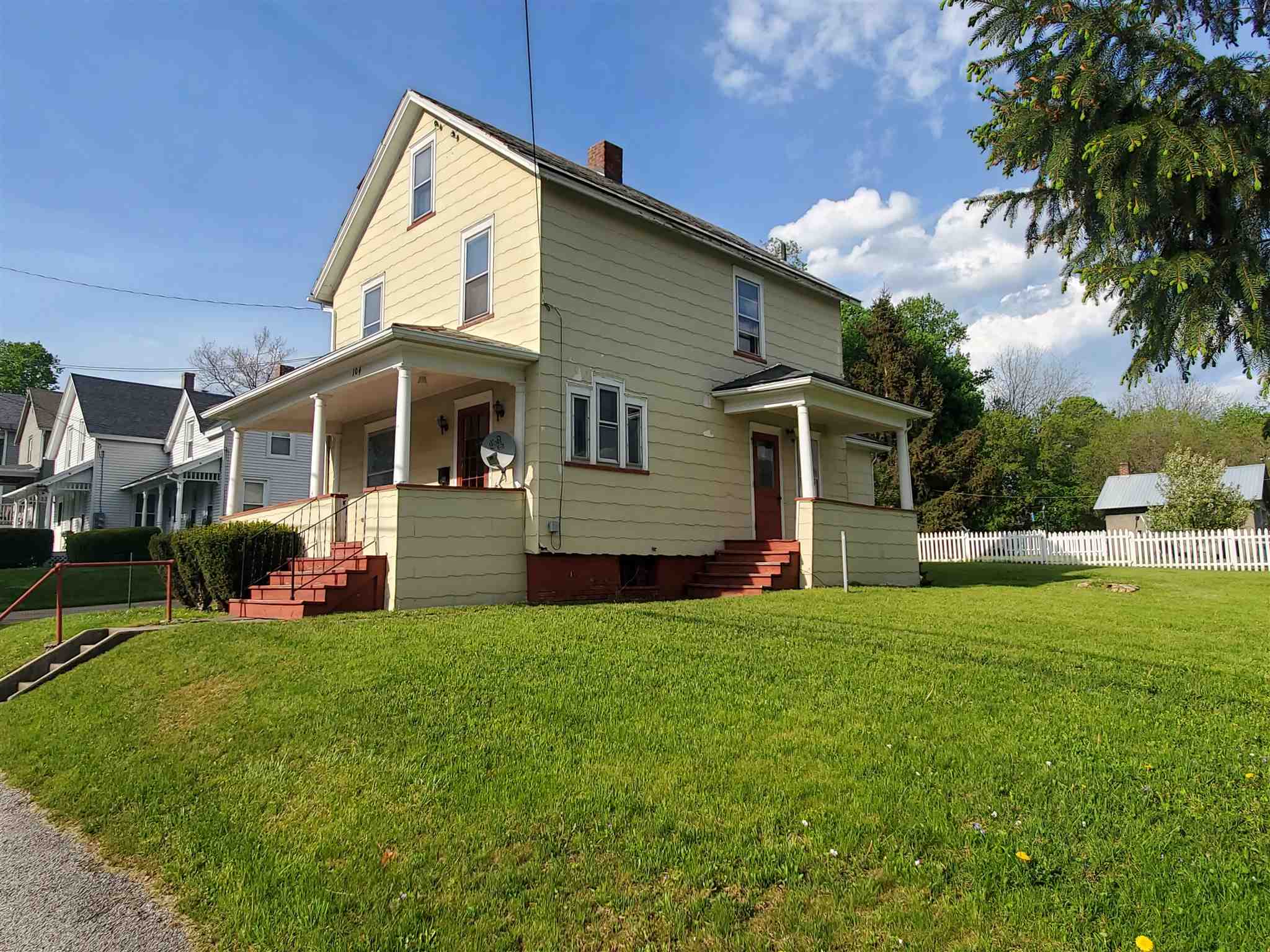 104 East Street Rutland, VT 05701 - Photo 3 of 30 Gallery Image 3