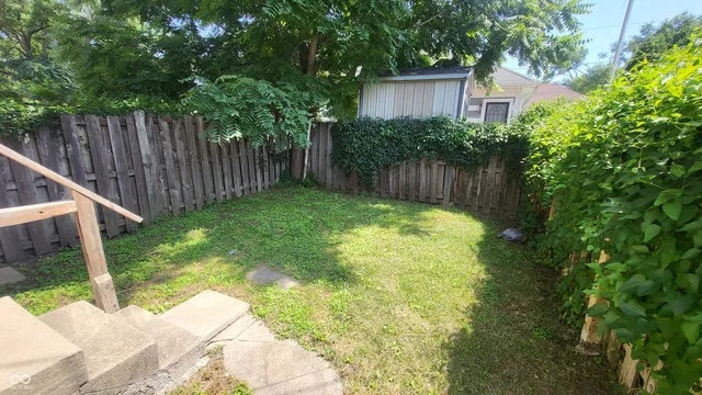 $1,050 | 323 North Rural Street, Indianapolis, IN 46201