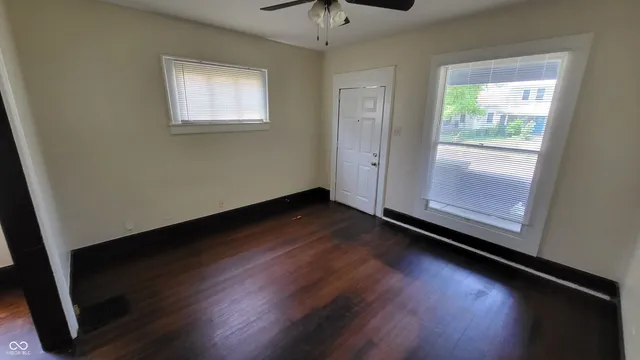 $1,050 | 323 North Rural Street, Indianapolis, IN 46201