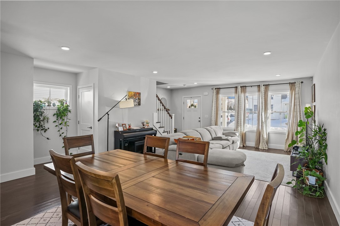 165 Graystone Street Warwick, RI 02886 - Photo 11 of 50