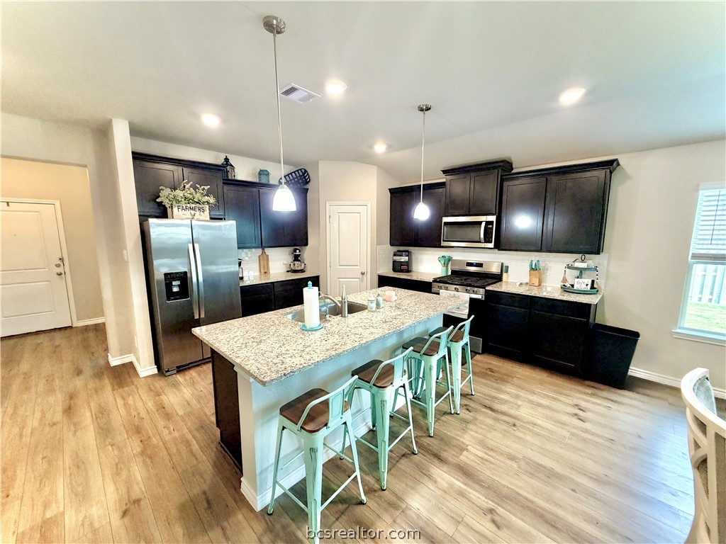 6218 Raleigh Drive College Station, TX 77845 - Photo 3 of 17