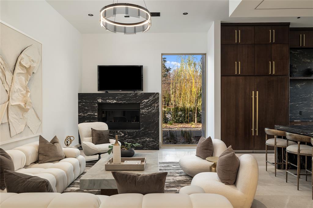 10920 Strait Lane Dallas, TX 75229 - Photo 13 of 30