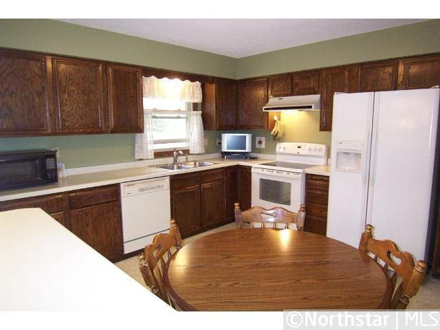 8933 Darnel Road Eden Prairie, MN 55347 - Photo 6 of 16 Gallery Image 6