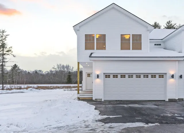 $575,000 | 52 Hogan Circle, Unit 1, Gorham, ME 04038