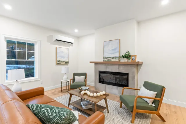 $575,000 | 52 Hogan Circle, Unit 1, Gorham, ME 04038