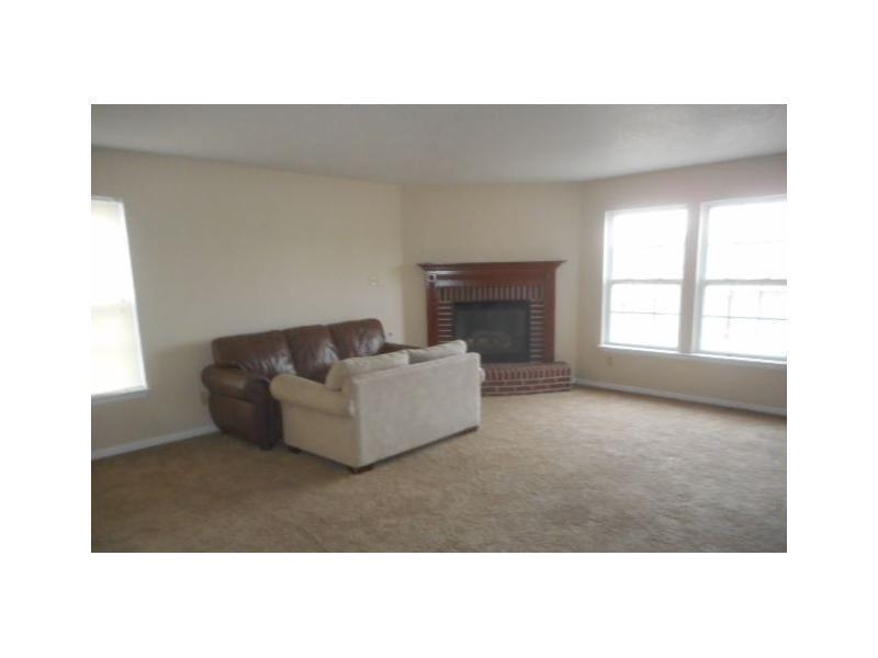 6360 Eastern Range Road Indianapolis, IN 46234 - Photo 2 of 10
