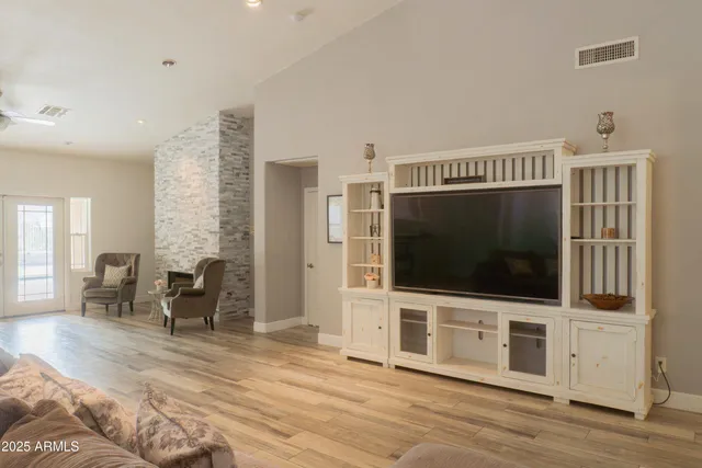 $3,800 | 4933 East Crimson Terrace, Cave Creek, AZ 85331