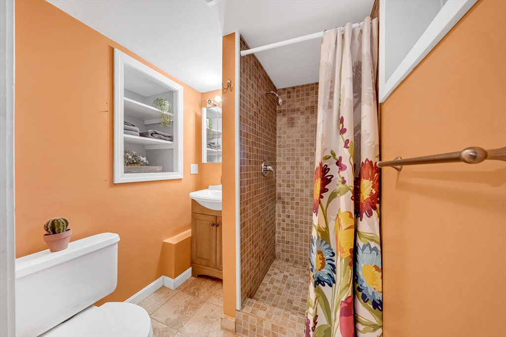 2 Bailey Street Methuen, MA 01844 - Photo 25 of 31