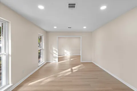 $387,000 | 9610 Meadowglen Lane, Houston, TX 77063