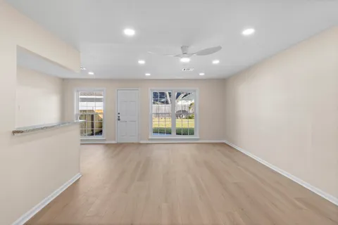 $387,000 | 9610 Meadowglen Lane, Houston, TX 77063