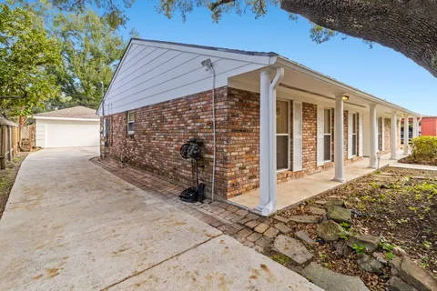 $387,000 | 9610 Meadowglen Lane, Houston, TX 77063