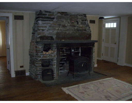 909 Huntington Road Worthington, MA 01098 - Photo 15 of 19