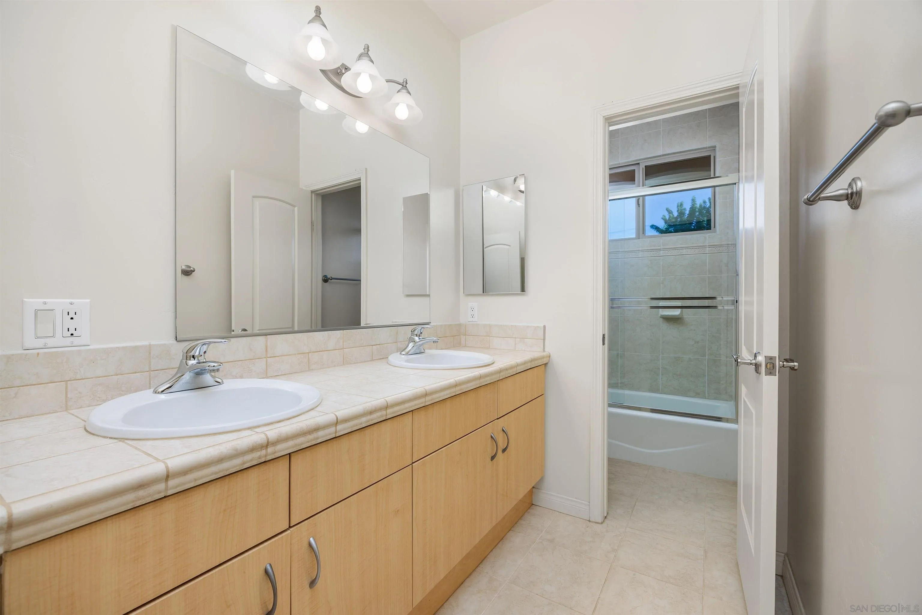 17429 Rancho Del Rio Rancho Santa Fe, CA 92067 - Photo 31 of 50 Gallery Image 31
