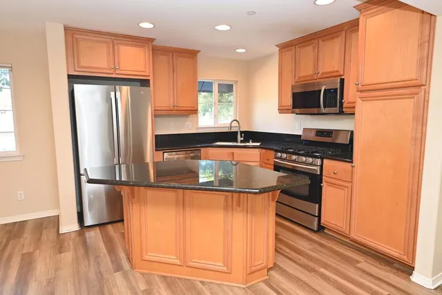 $5,100 | 4035 Bluff View Way, Carlsbad, CA 92008