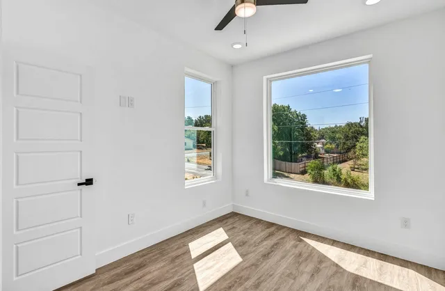 $487,500 | 1006 East Marble Street, Unit B, Burnet, TX 78611